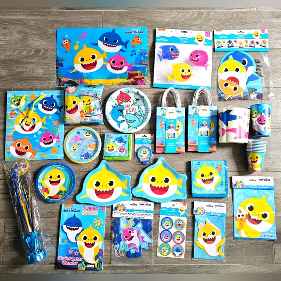 BABY SHARK 🦈 Birthday Party Bundle NWT